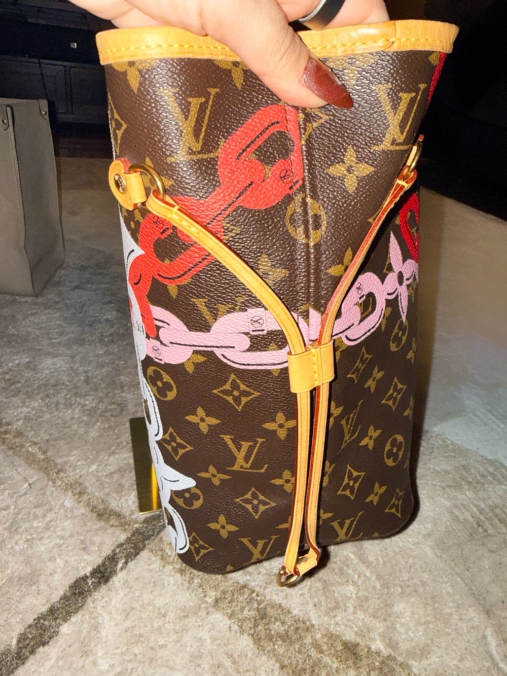 Louis Vuitton Monogram Neverfull Tote with Red, Pink and White Chain Print - Picture 6 of 13